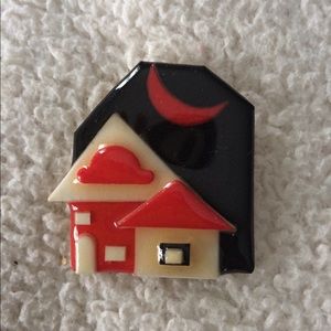 House pin by Lucinda